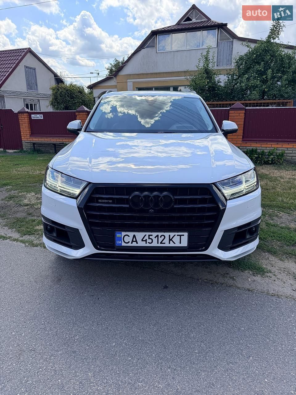 Audi Q7 2018 VIN WA1VAAF74JD037697 фото оголошення 6 з 29