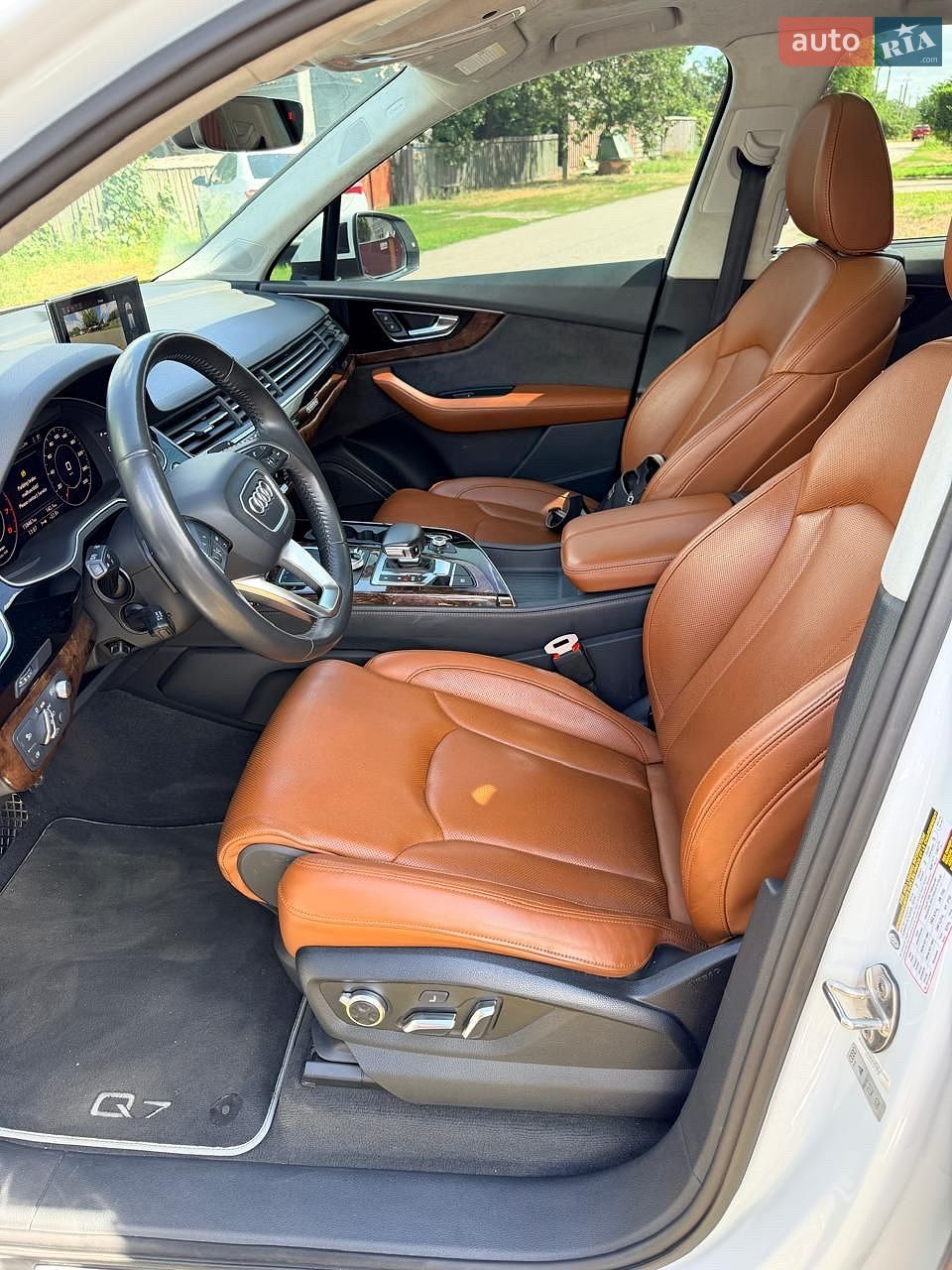 Audi Q7 2018 VIN WA1VAAF74JD037697 фото оголошення 12 з 29