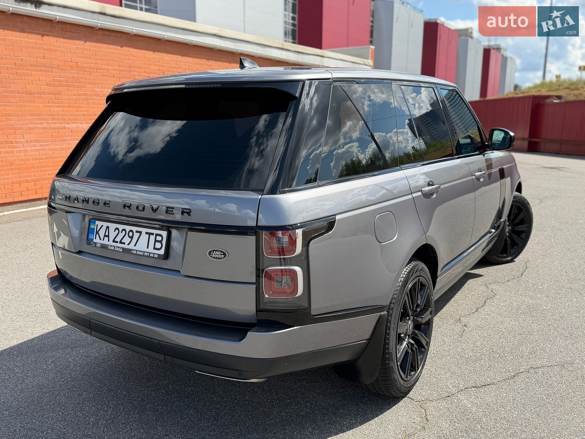 Land Rover Range Rover 2021 VIN SALGA2BW8MA454028 фото оголошення 18 з 75