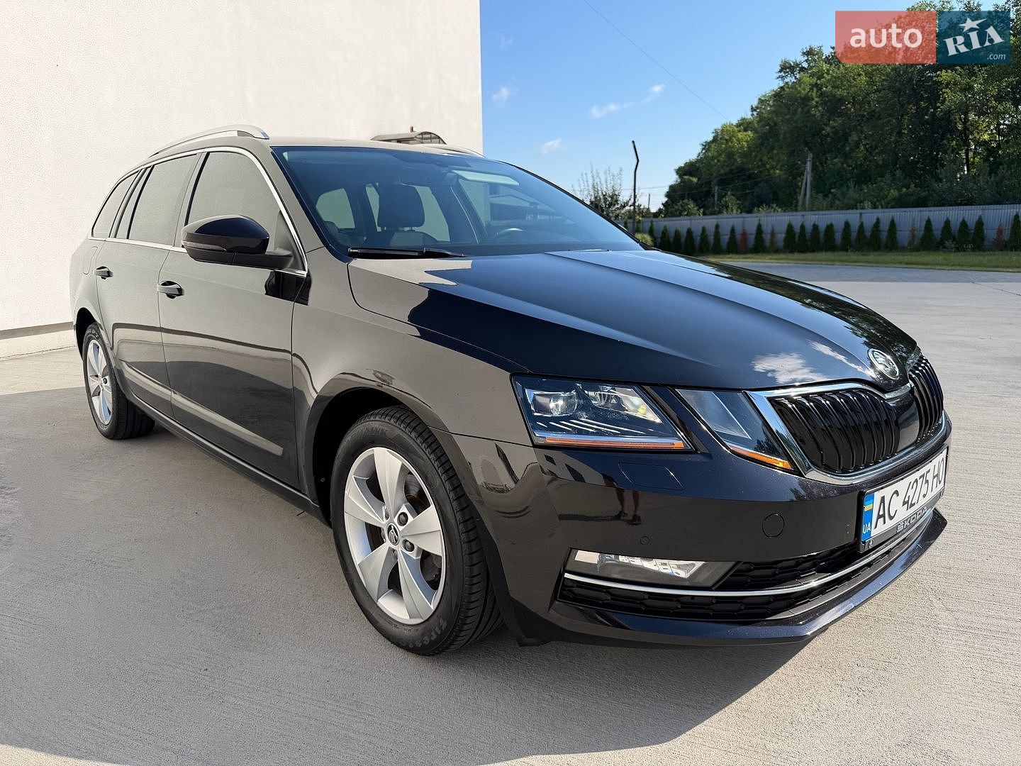 Skoda Octavia 2019 VIN TMBJG9NEXK0136972 фото оголошення 3 з 134