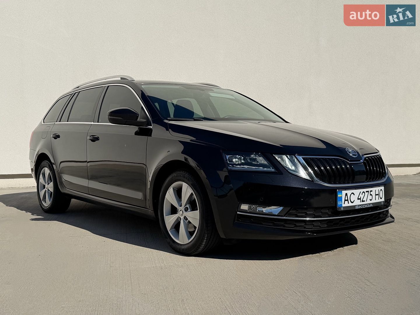 Skoda Octavia 2019 VIN TMBJG9NEXK0136972 фото оголошення 5 з 134