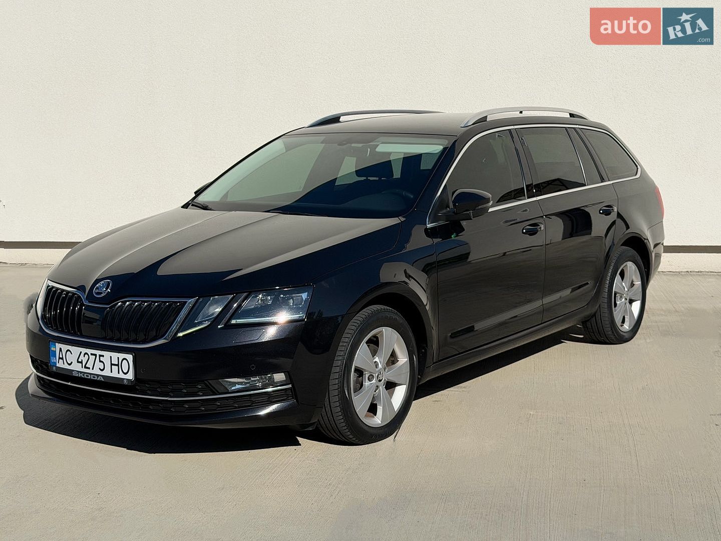 Skoda Octavia 2019 VIN TMBJG9NEXK0136972 фото оголошення 6 з 134