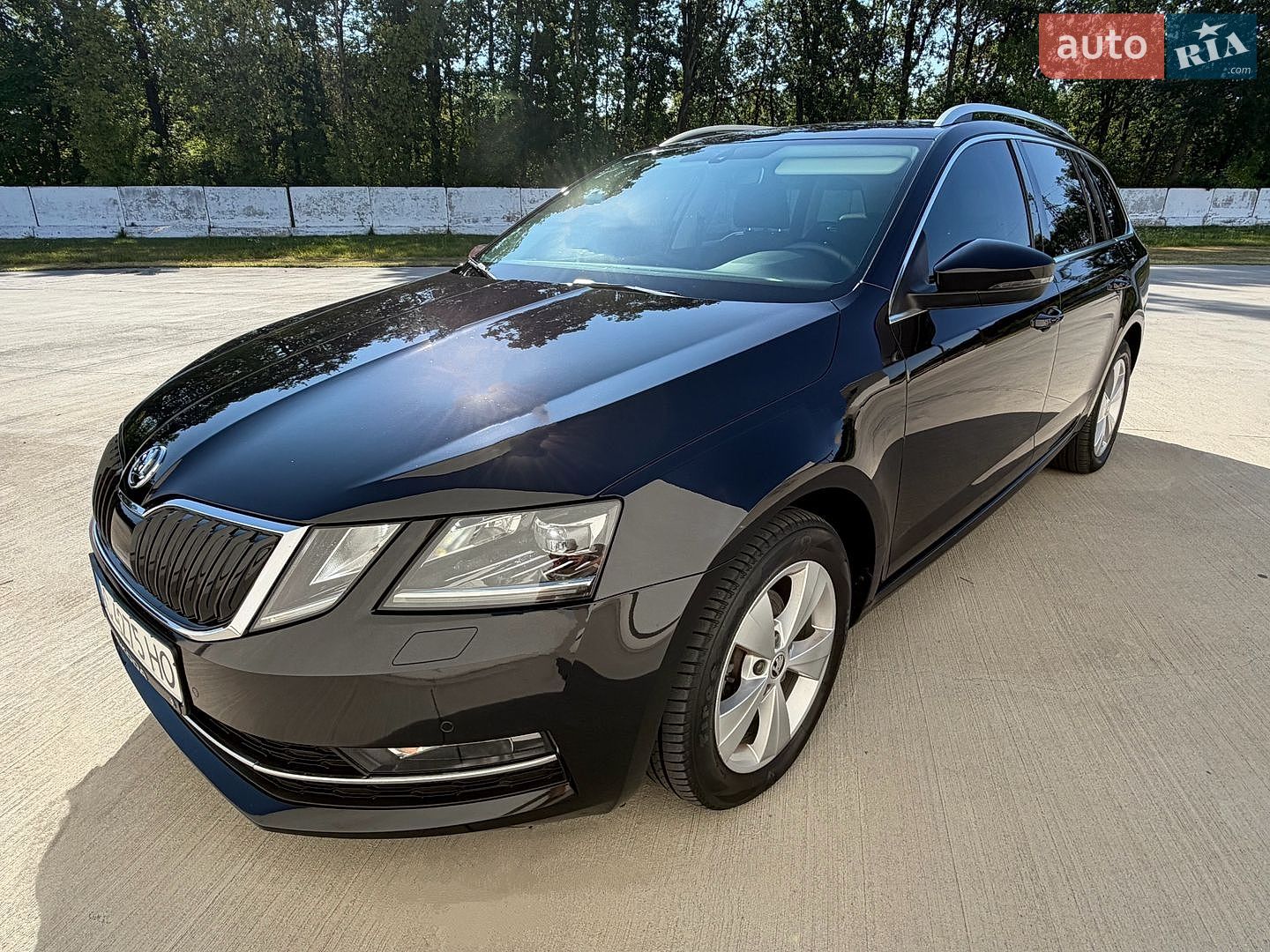 Skoda Octavia 2019 VIN TMBJG9NEXK0136972 фото оголошення 8 з 134