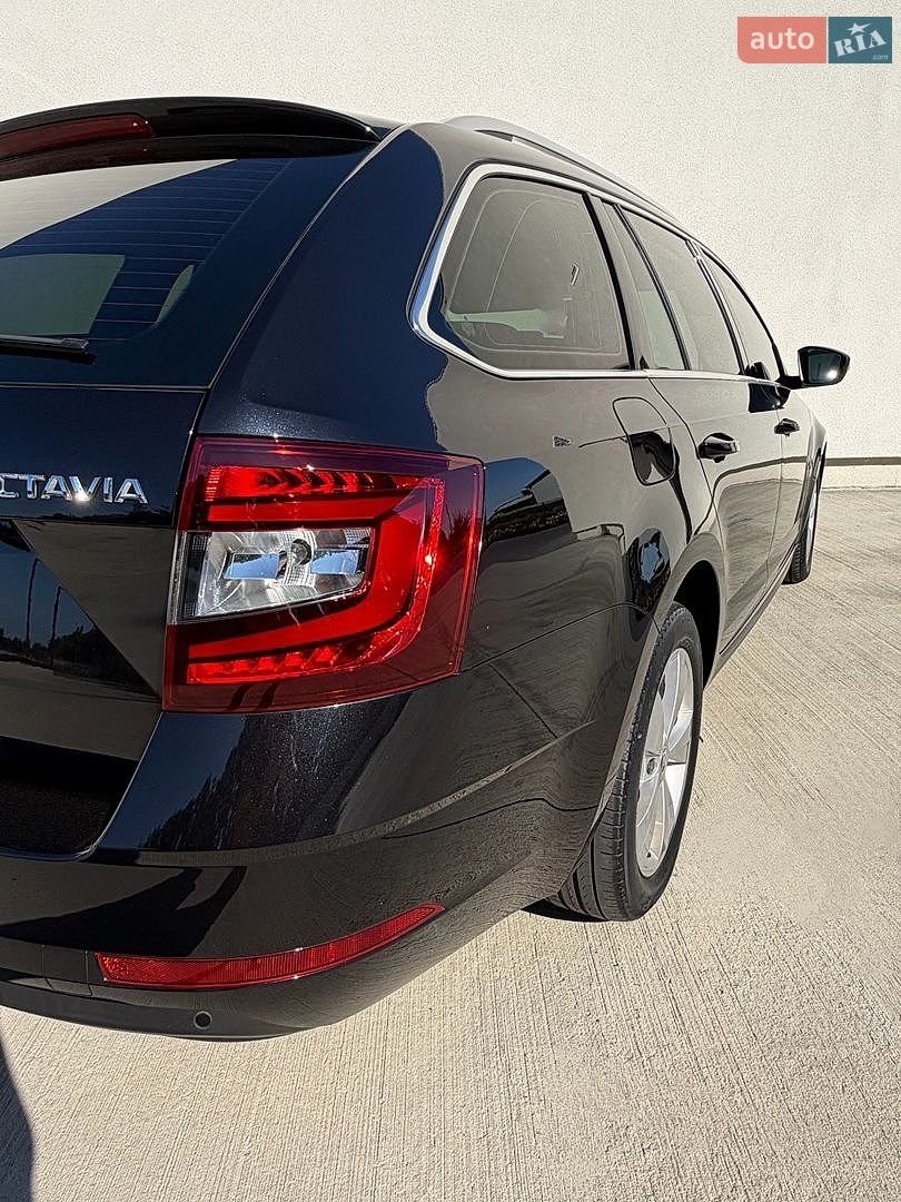 Skoda Octavia 2019 VIN TMBJG9NEXK0136972 фото оголошення 15 з 134