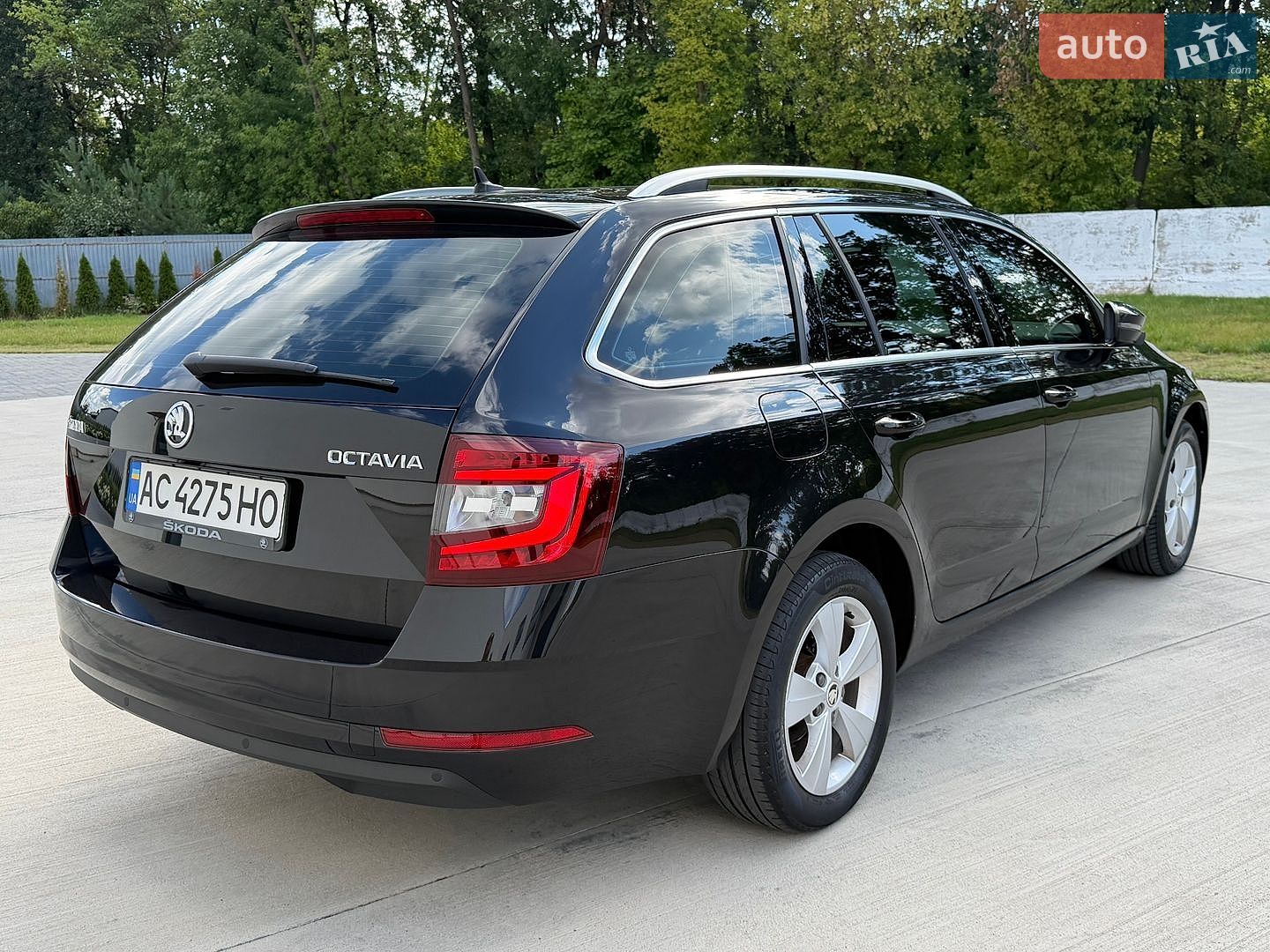 Skoda Octavia 2019 VIN TMBJG9NEXK0136972 фото оголошення 14 з 134