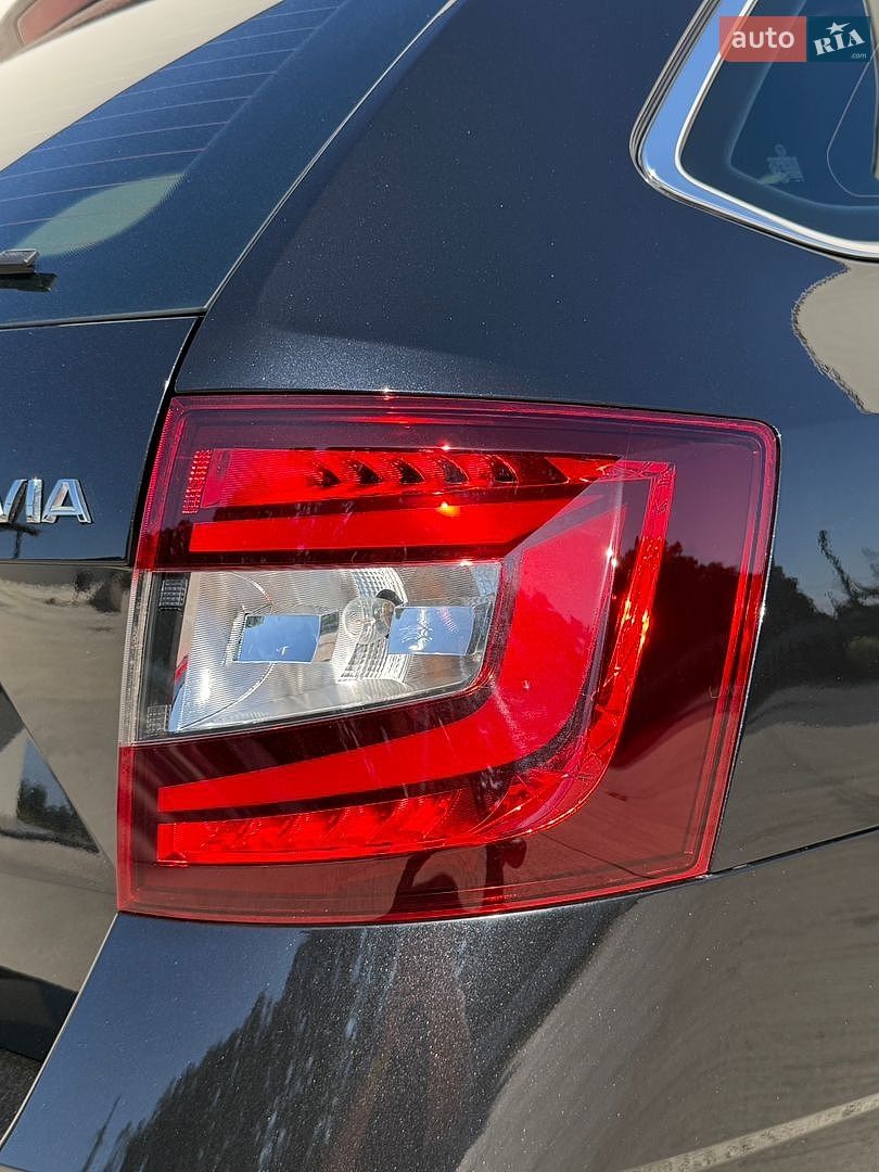 Skoda Octavia 2019 VIN TMBJG9NEXK0136972 фото оголошення 32 з 134