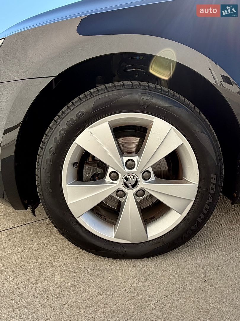Skoda Octavia 2019 VIN TMBJG9NEXK0136972 фото оголошення 49 з 134
