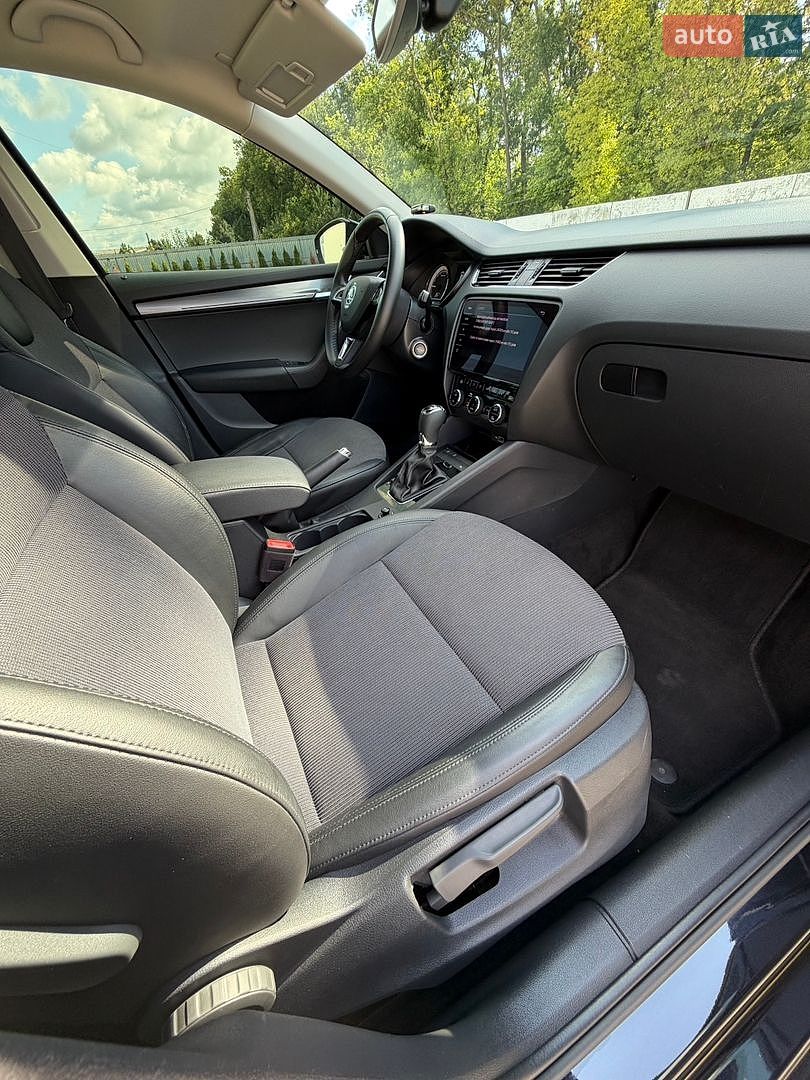 Skoda Octavia 2019 VIN TMBJG9NEXK0136972 фото оголошення 60 з 134