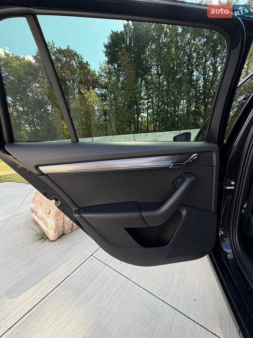 Skoda Octavia 2019 VIN TMBJG9NEXK0136972 фото оголошення 104 з 134