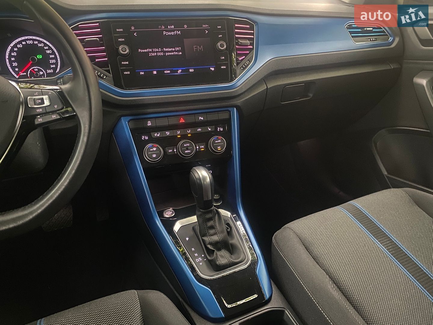 Volkswagen T-Roc 2021 VIN WVGZZZA1ZMV118727 фото оголошення 18 з 23