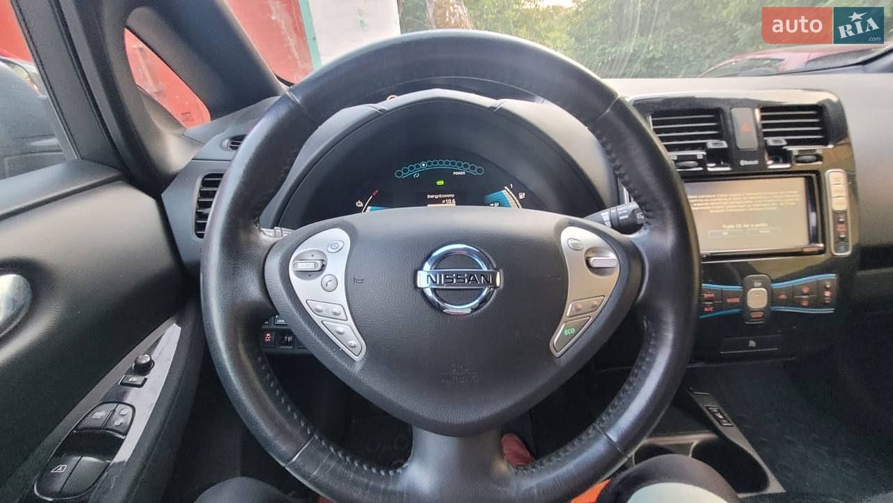 Nissan Leaf 2015 VIN SJNFAAZE0U6031350 фото оголошення 13 з 19