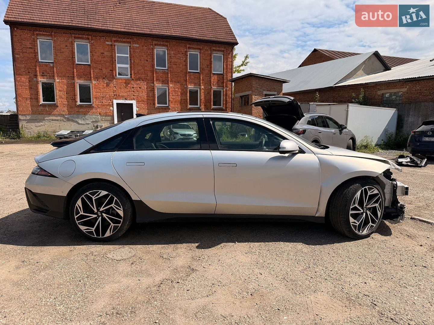 Hyundai Ioniq 6 2023 VIN KMHM54AC0RA054663 фото оголошення 5 з 35