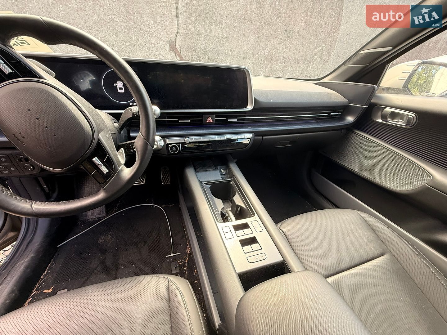 Hyundai Ioniq 6 2023 VIN KMHM54AC0RA054663 фото оголошення 15 з 35