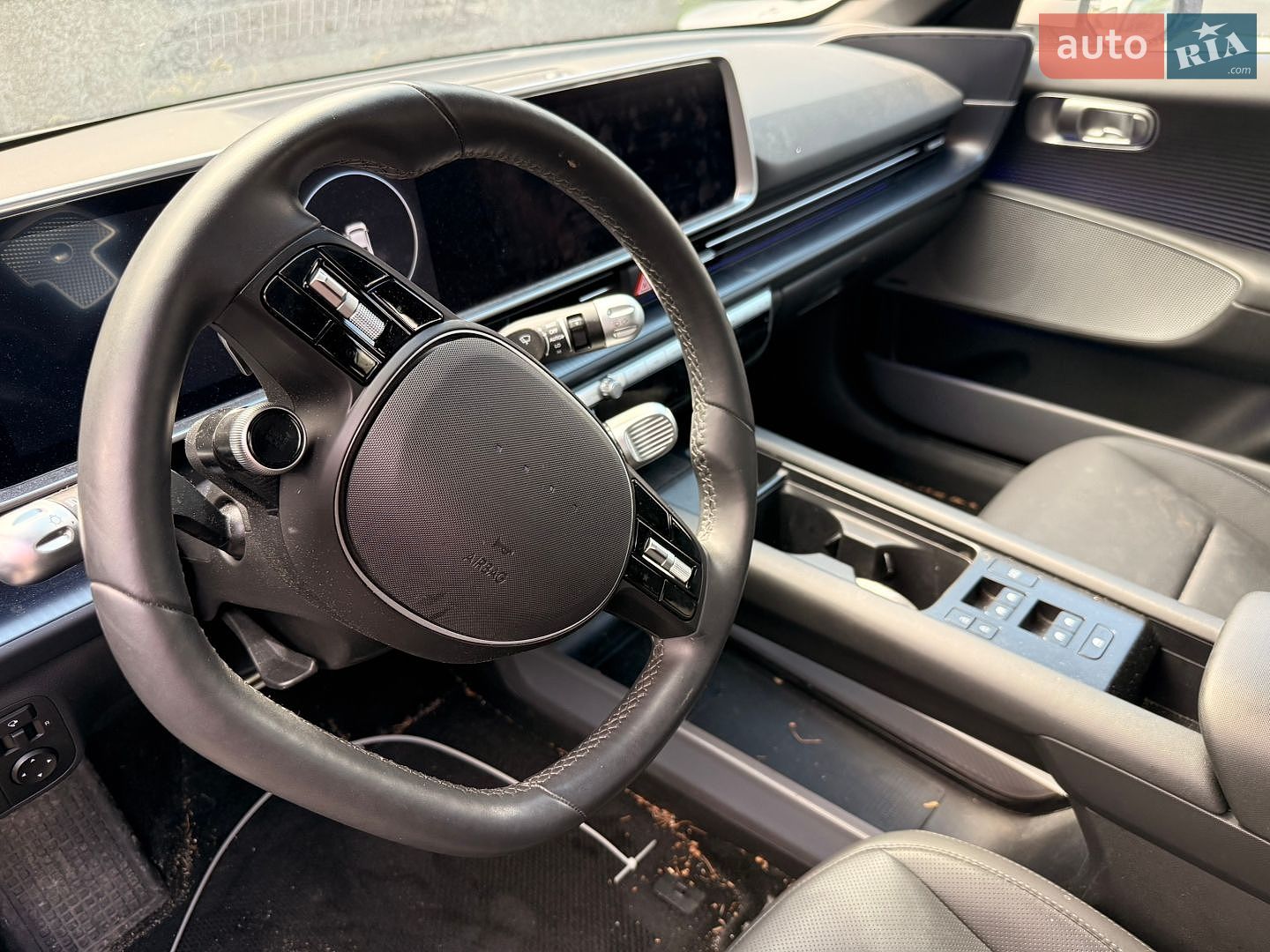 Hyundai Ioniq 6 2023 VIN KMHM54AC0RA054663 фото оголошення 18 з 35