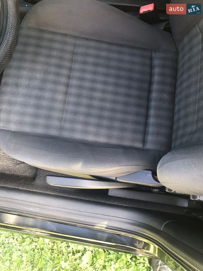 Skoda Octavia 2004 VIN TMBDC21U058790818 фото оголошення 3 з 10