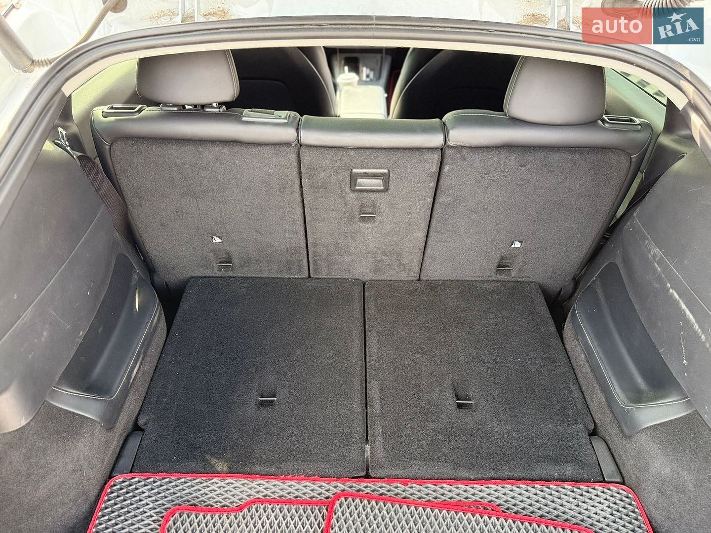 Tesla Model Y 2022 VIN 7SAYGAEEXNF488944 фото оголошення 12 з 21