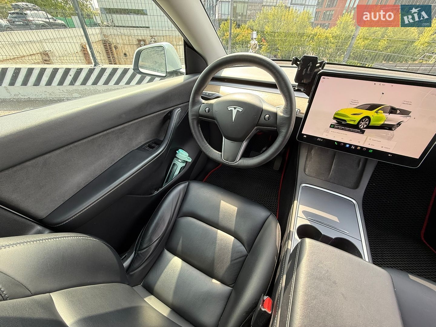 Tesla Model Y 2022 VIN 7SAYGAEEXNF488944 фото оголошення 17 з 21