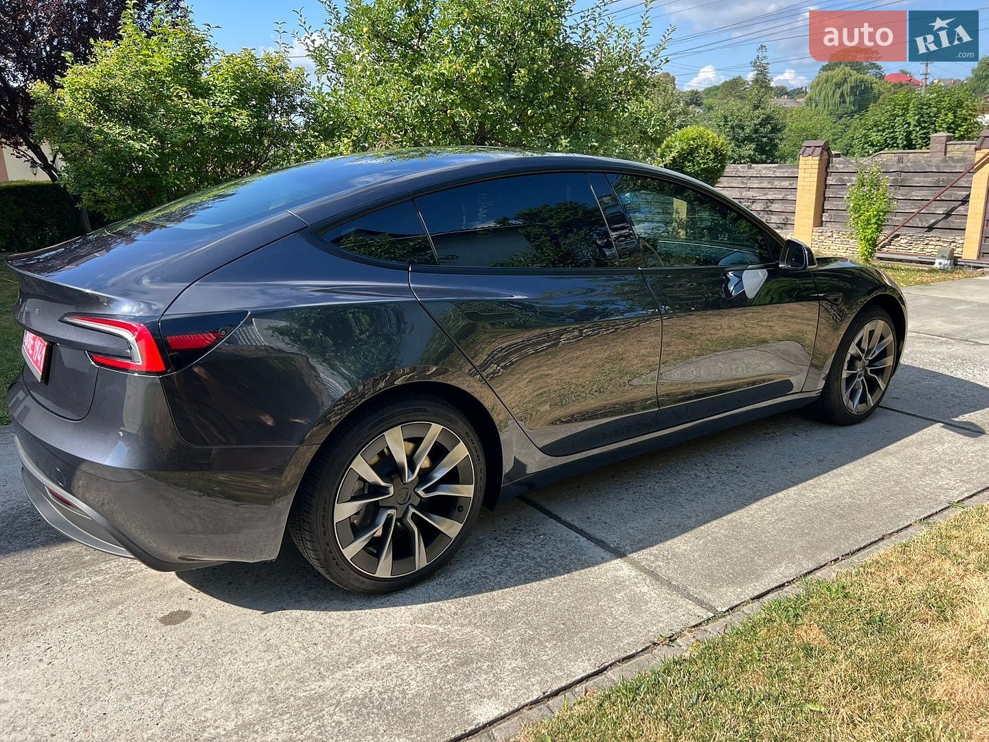 Tesla Model 3 2024 VIN 5YJ3E1EA4RF871875 фото оголошення 7 з 16