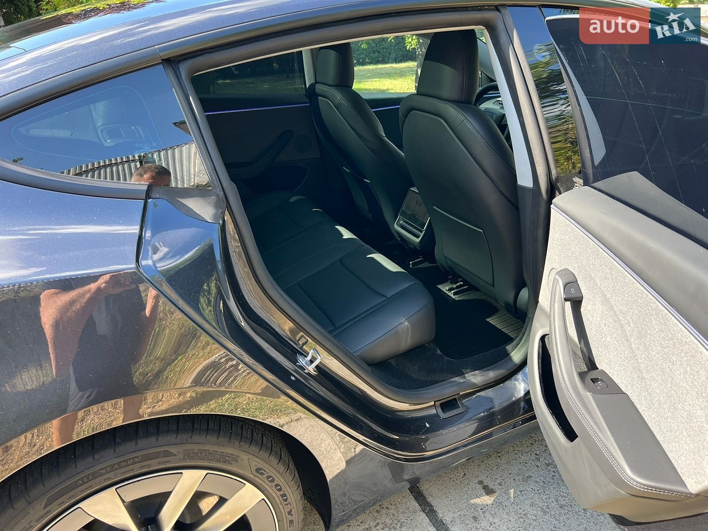 Tesla Model 3 2024 VIN 5YJ3E1EA4RF871875 фото оголошення 11 з 16