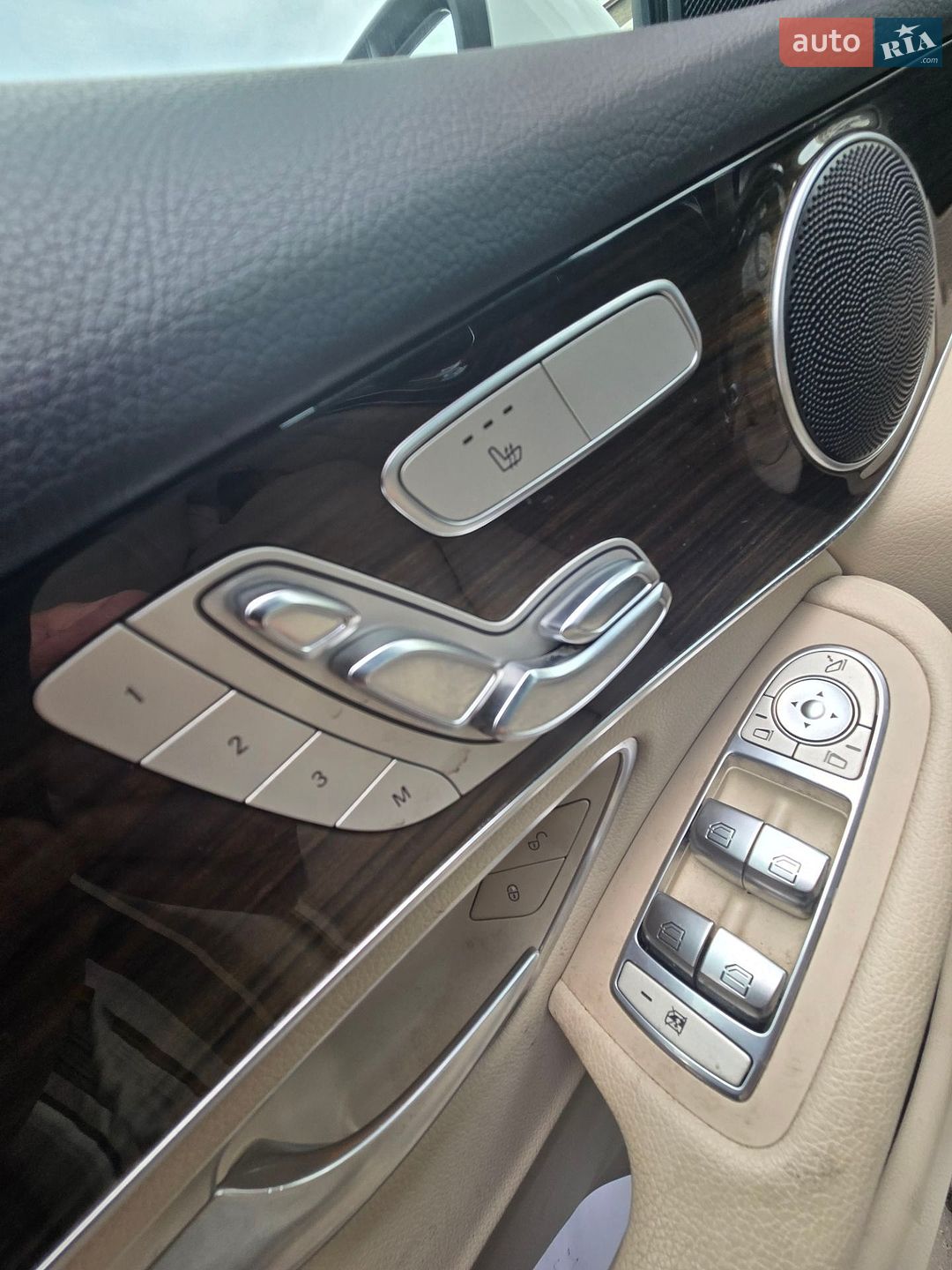 Mercedes-Benz GLC-Class 2018 VIN WDC0G5EBXJF418707 фото оголошення 13 з 18
