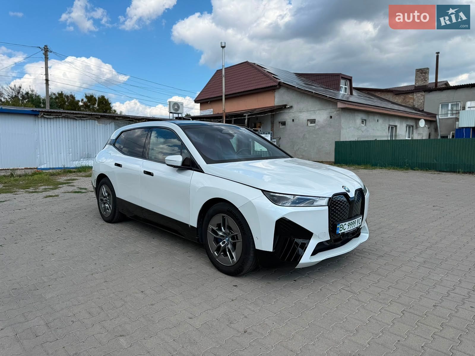 BMW iX 2023 VIN WB523CF08RCP31761 фото оголошення 3 з 26