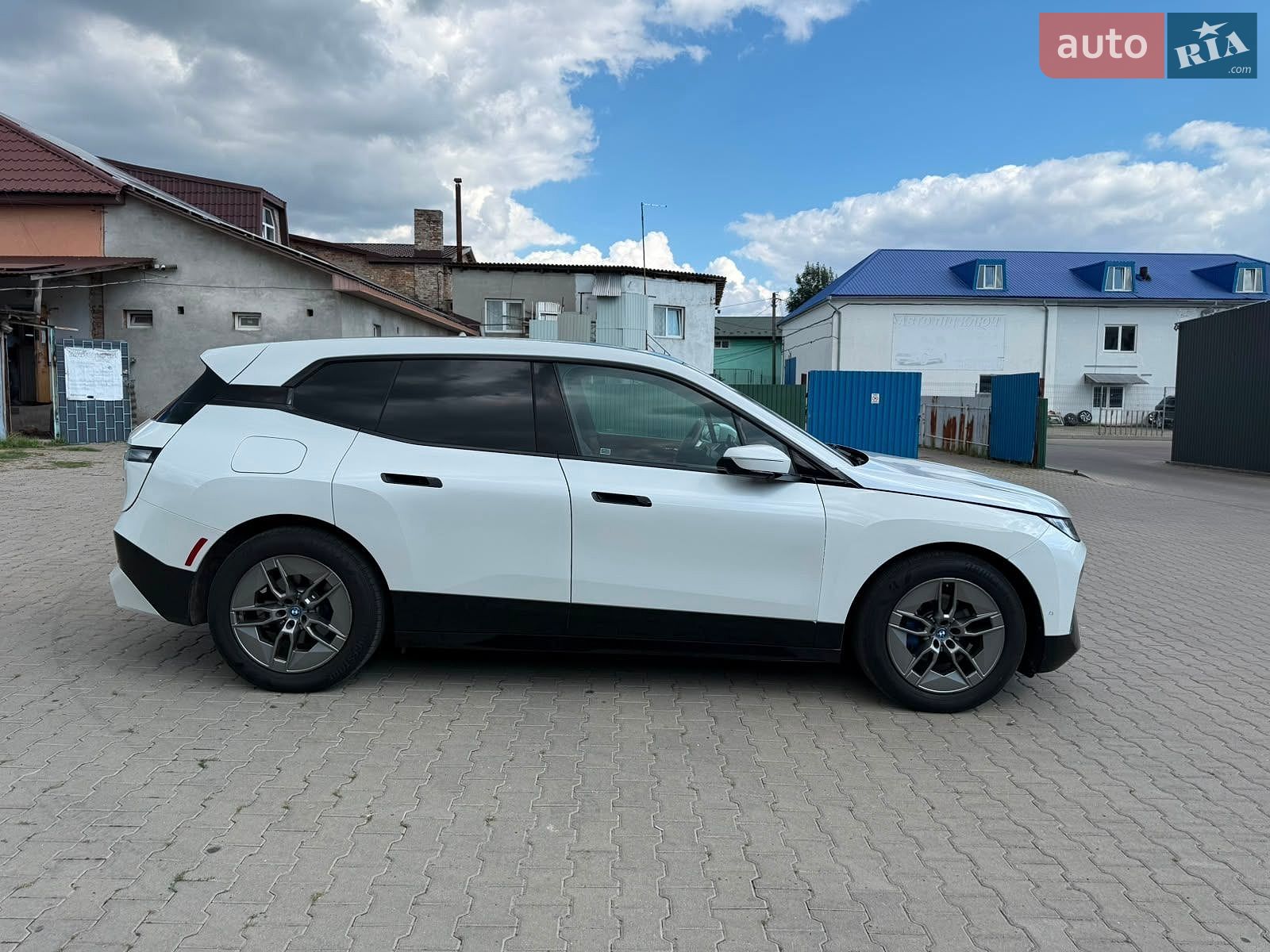 BMW iX 2023 VIN WB523CF08RCP31761 фото оголошення 4 з 26