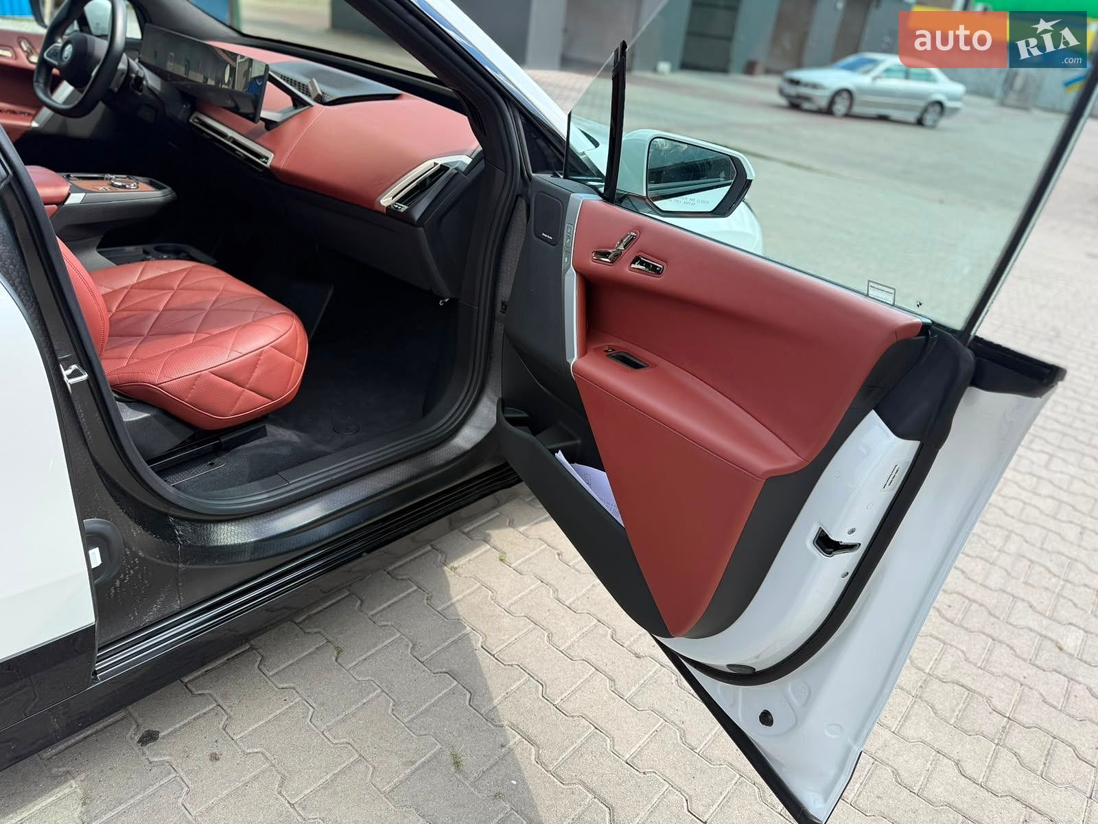 BMW iX 2023 VIN WB523CF08RCP31761 фото оголошення 24 з 26