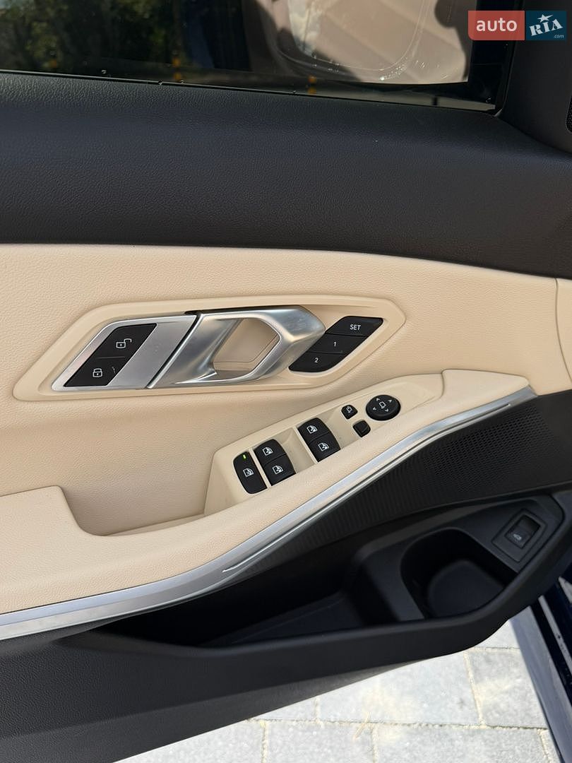 BMW 3 Series 2020 VIN WBA5R1C54KAK12287 фото оголошення 11 з 25