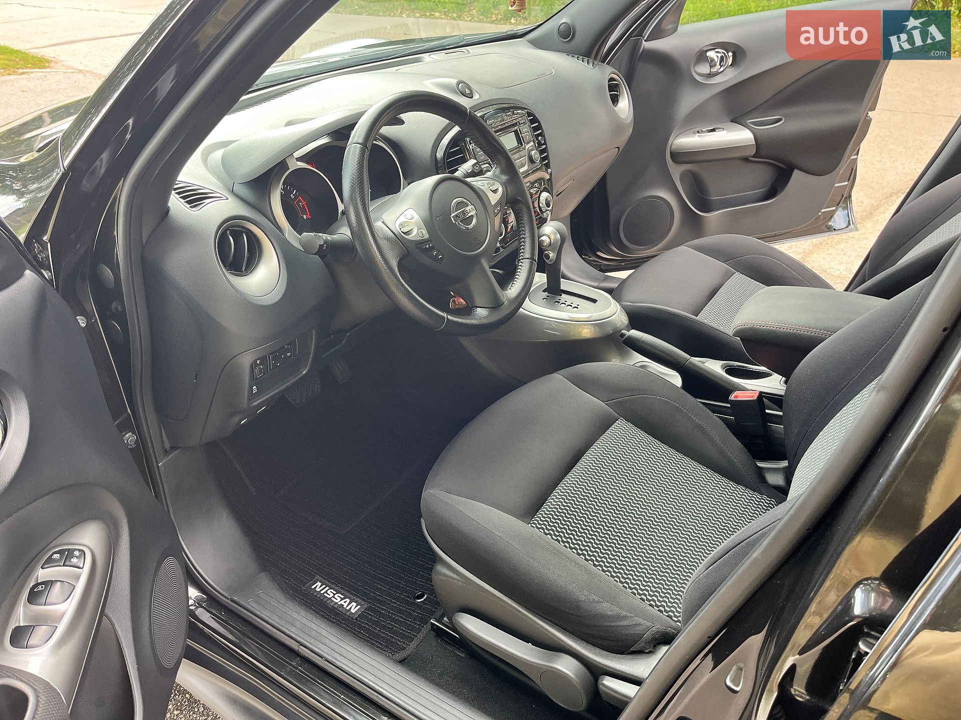 Nissan Juke 2018 VIN SJNFBAF15U7438233 фото оголошення 12 з 21