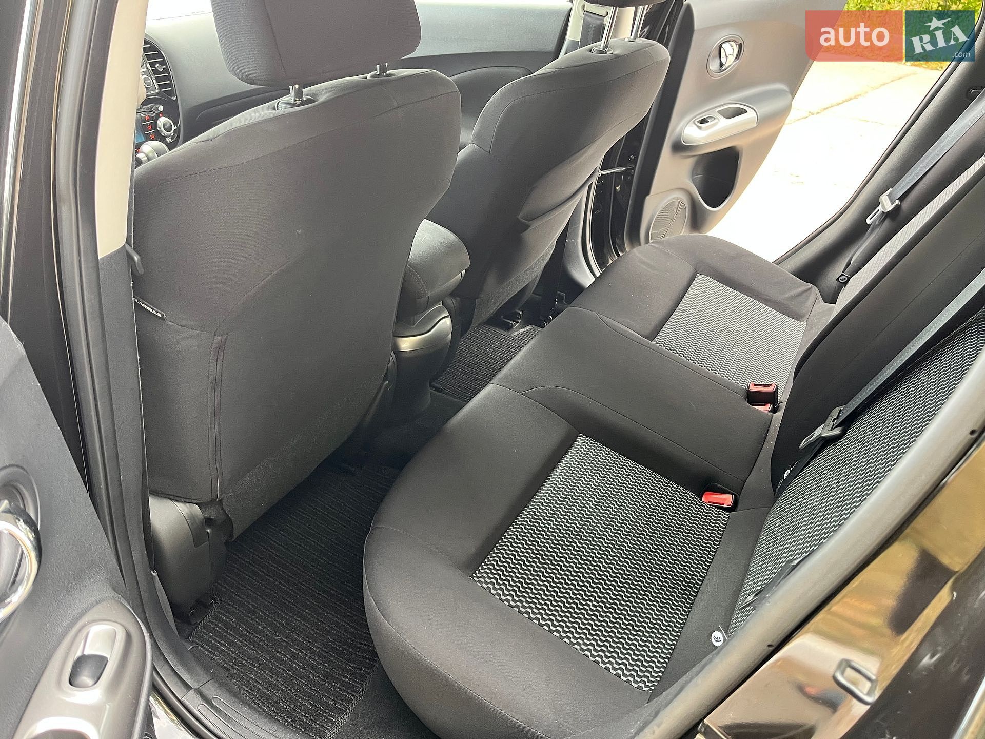 Nissan Juke 2018 VIN SJNFBAF15U7438233 фото оголошення 17 з 21