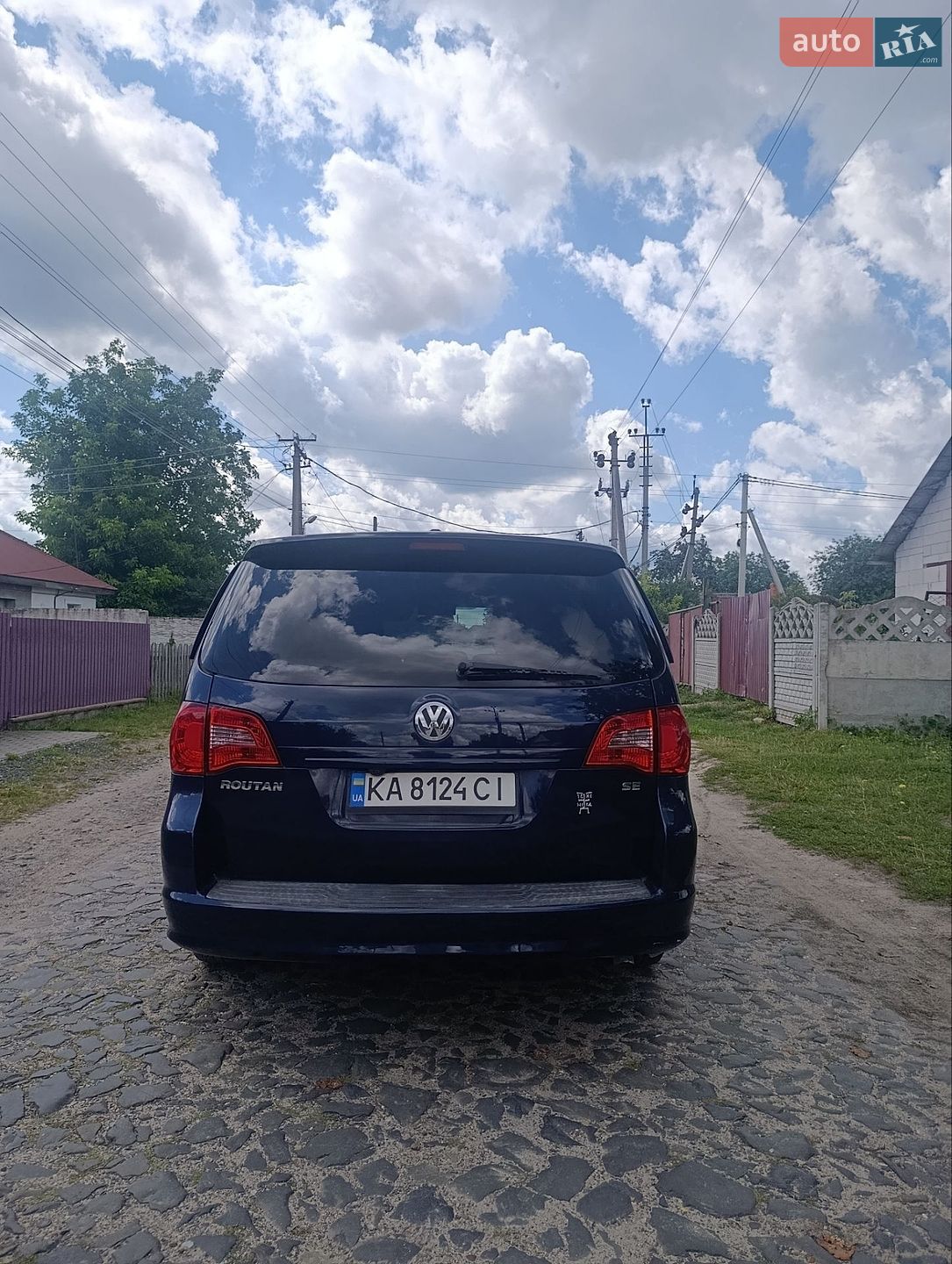 Volkswagen Routan 2013 VIN 2C4RVABG7ER134381 фото оголошення 4 з 45