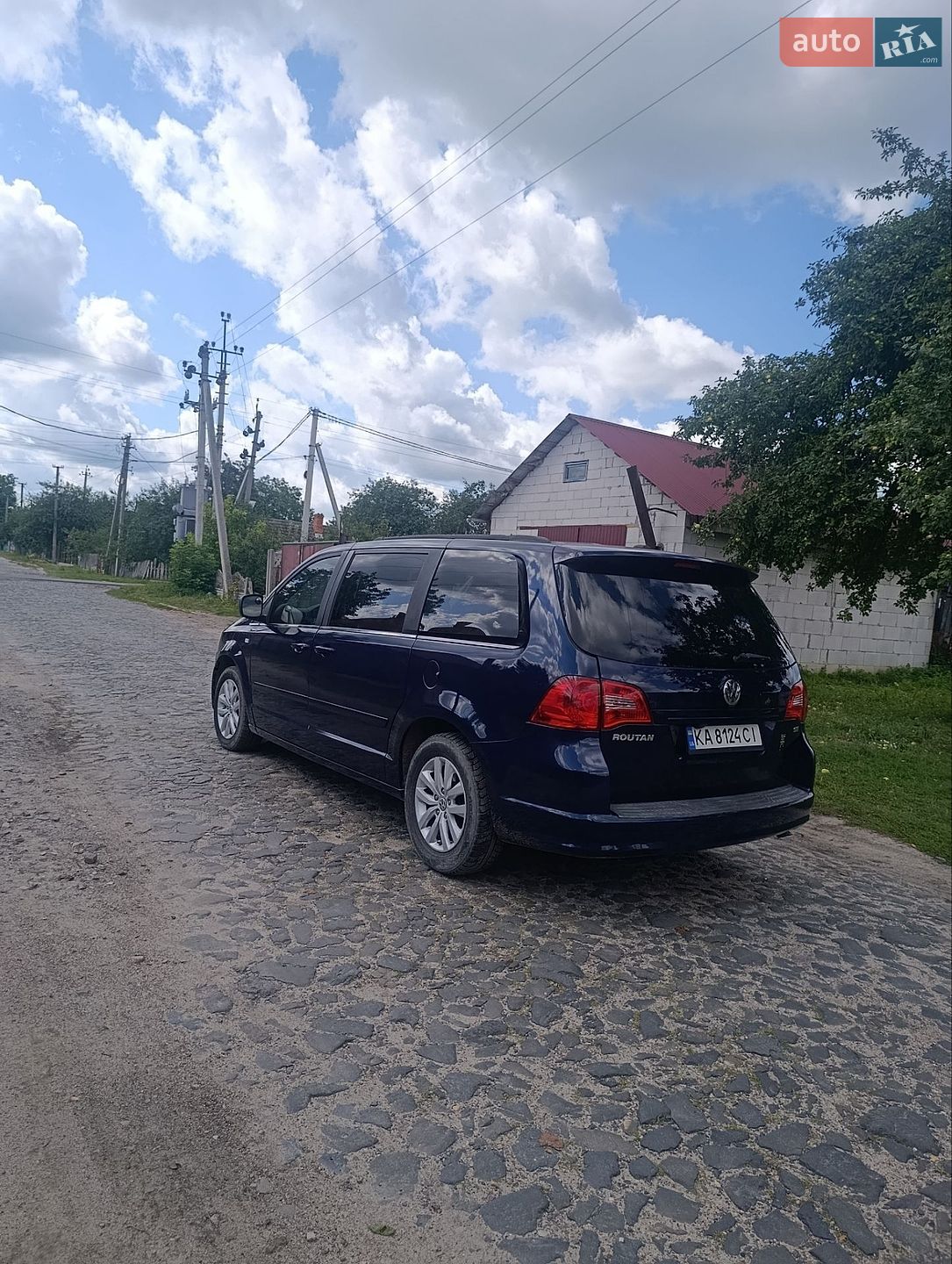 Volkswagen Routan 2013 VIN 2C4RVABG7ER134381 фото оголошення 3 з 45