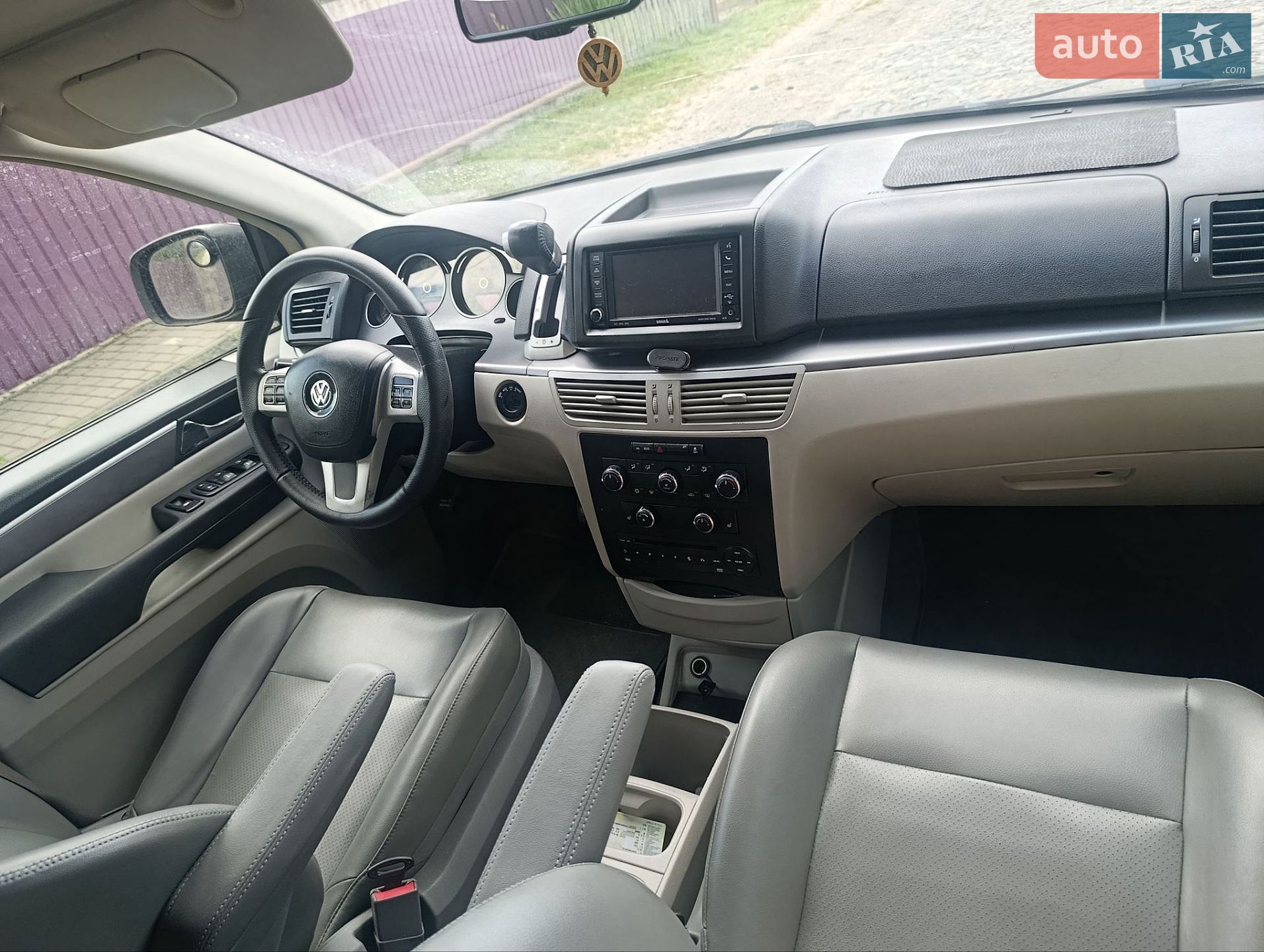 Volkswagen Routan 2013 VIN 2C4RVABG7ER134381 фото оголошення 11 з 45