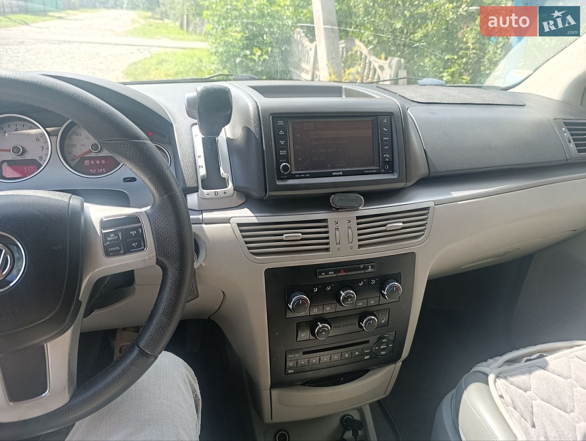 Volkswagen Routan 2013 VIN 2C4RVABG7ER134381 фото оголошення 15 з 45