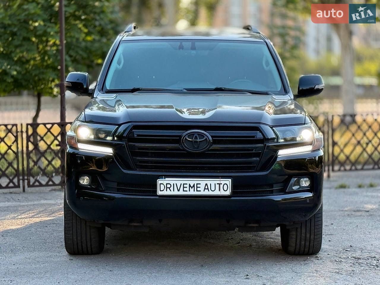 Toyota Land Cruiser 2019 VIN JTMCX05J504193765 фото оголошення 2 з 35