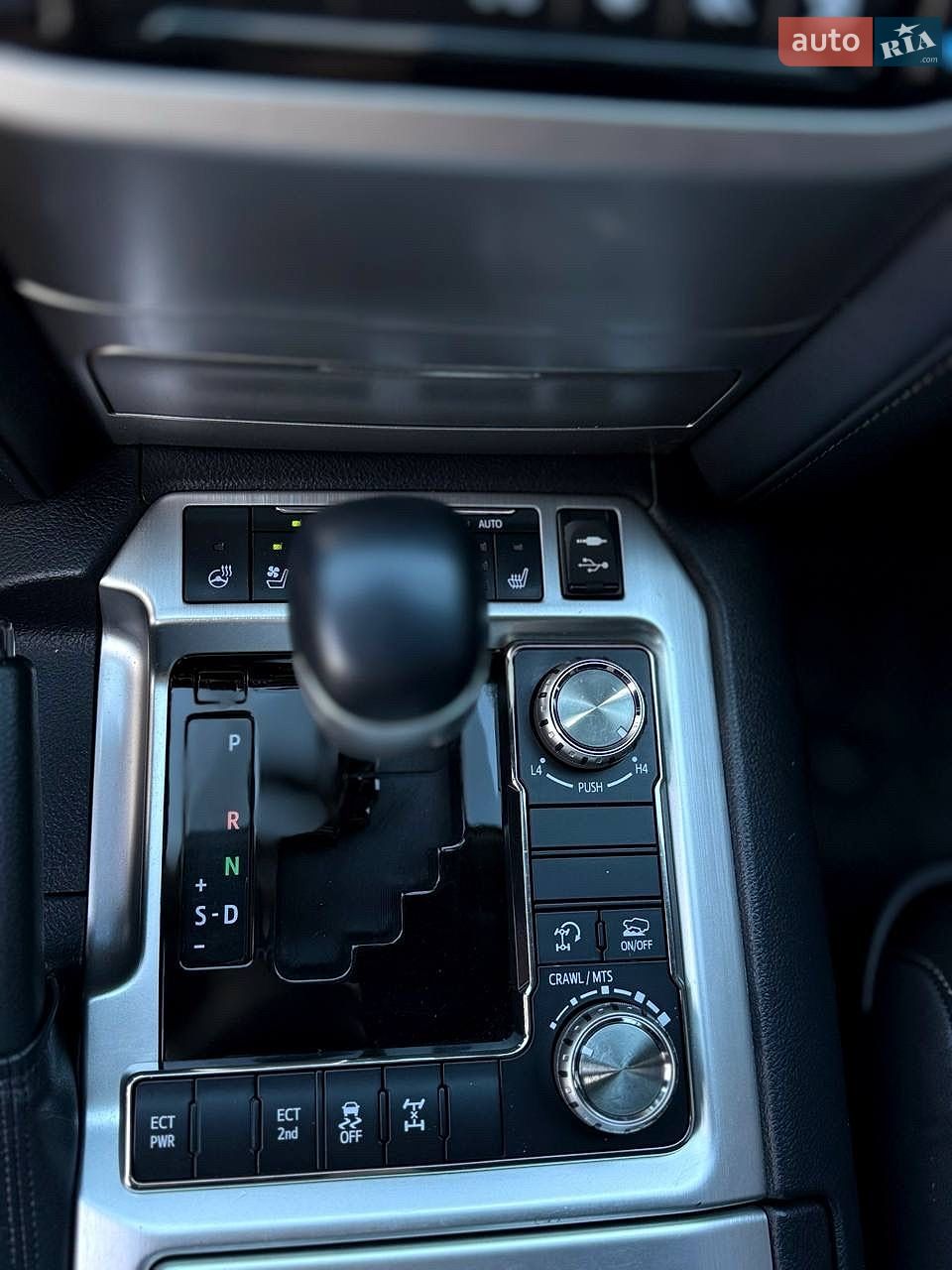 Toyota Land Cruiser 2019 VIN JTMCX05J504193765 фото оголошення 21 з 35