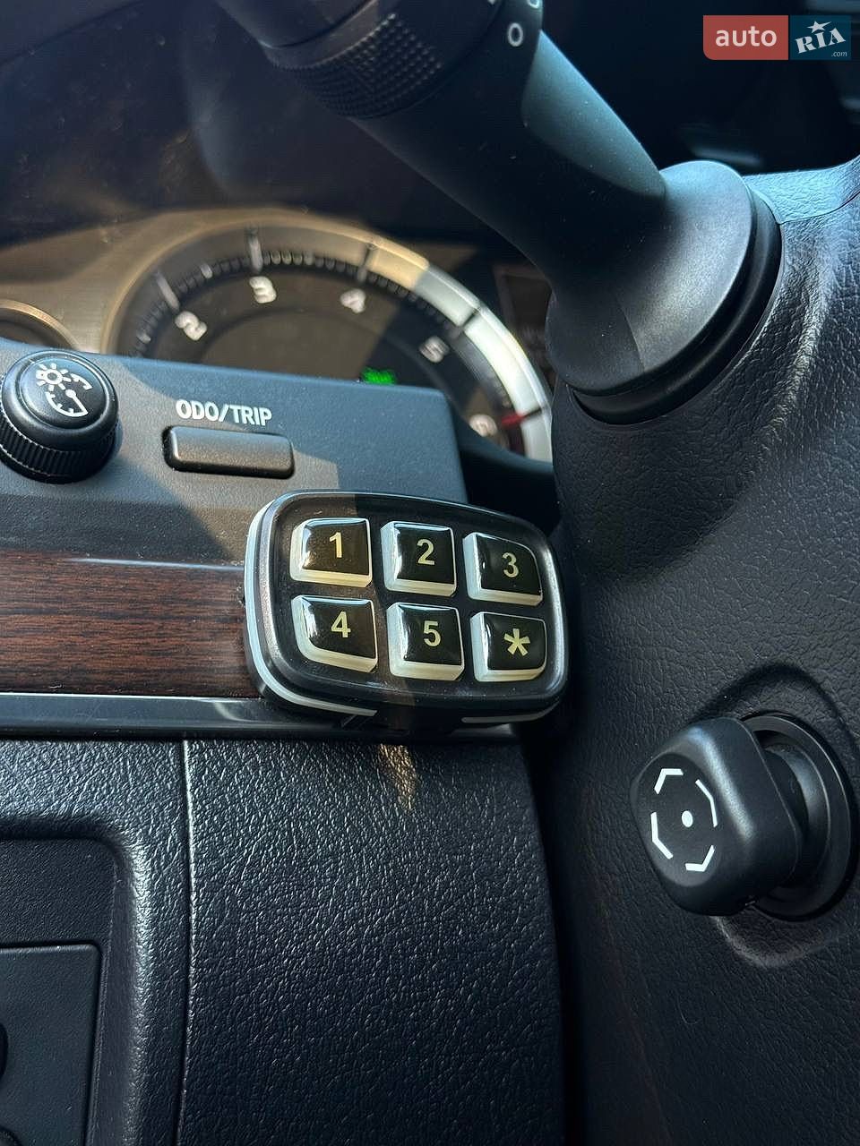 Toyota Land Cruiser 2019 VIN JTMCX05J504193765 фото оголошення 27 з 35