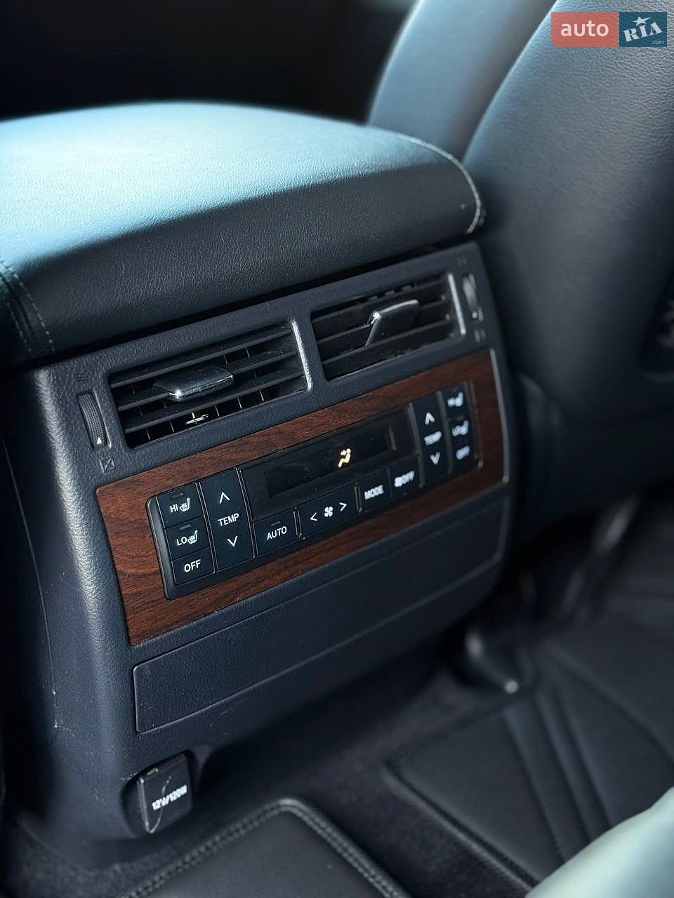 Toyota Land Cruiser 2019 VIN JTMCX05J504193765 фото оголошення 34 з 35