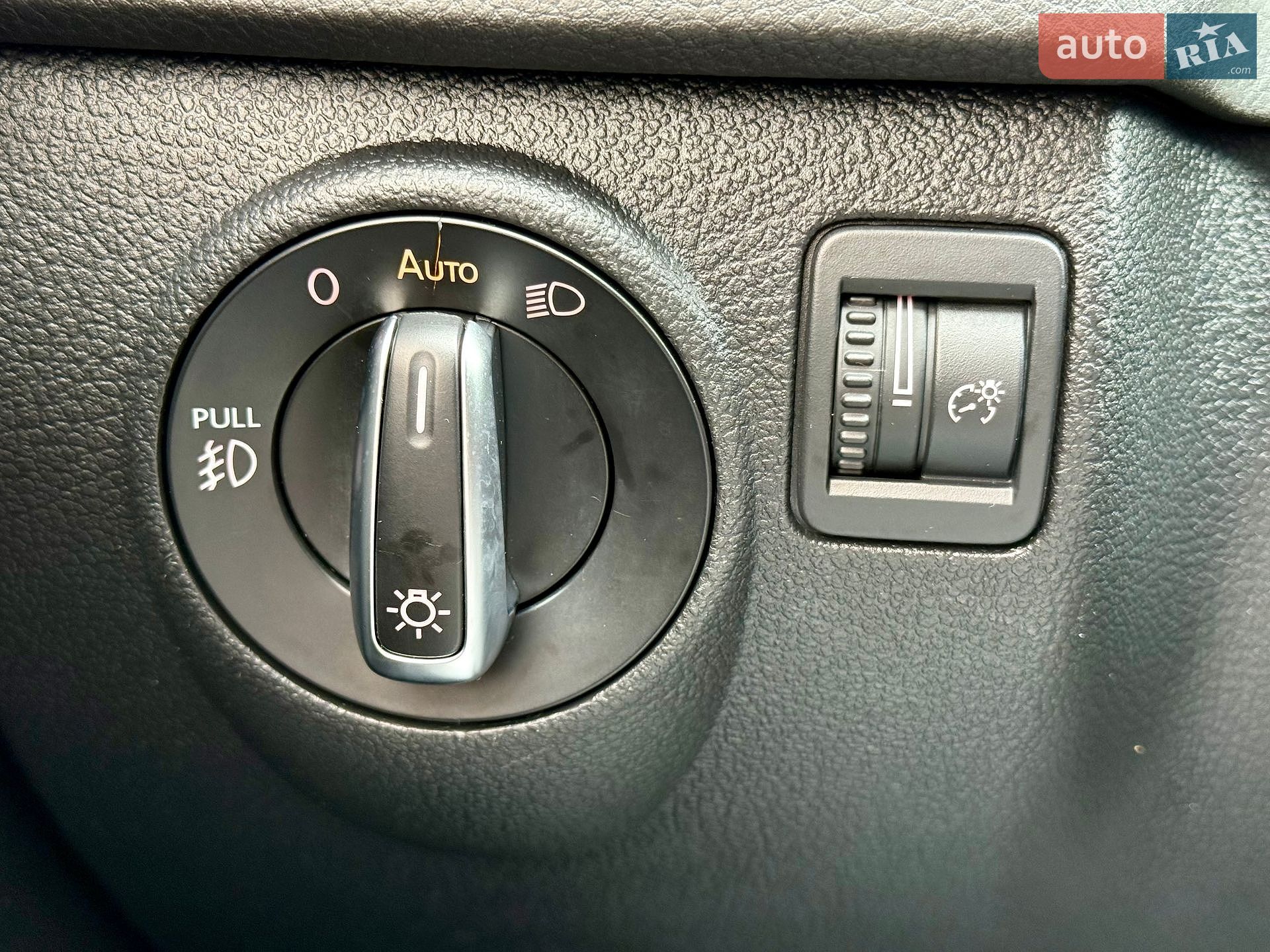 Volkswagen Tiguan 2016 VIN WVGBV7AXXGW006406 фото оголошення 19 з 20