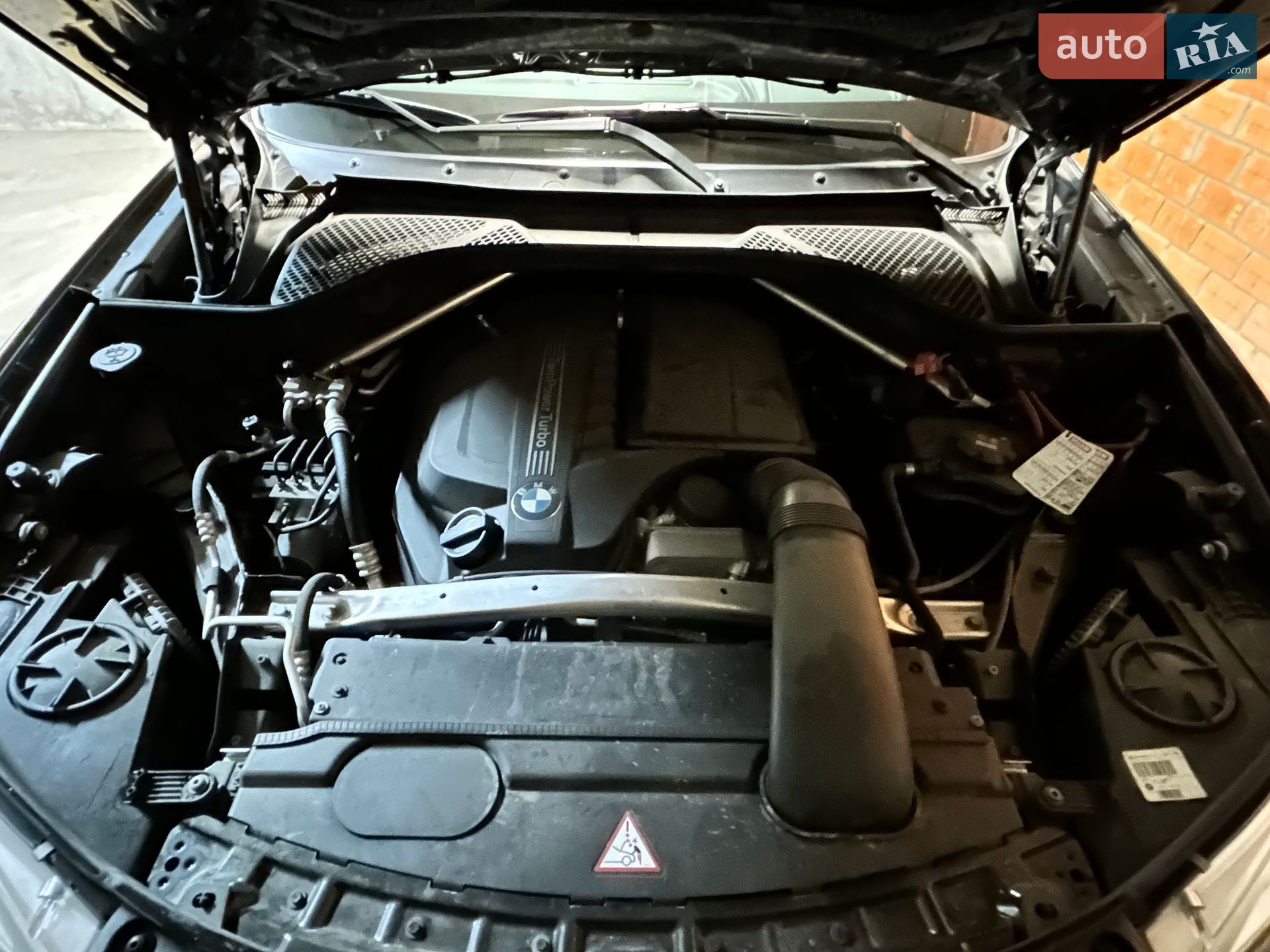 BMW X6 2015 VIN WBAKU210400R58076 фото оголошення 45 з 45