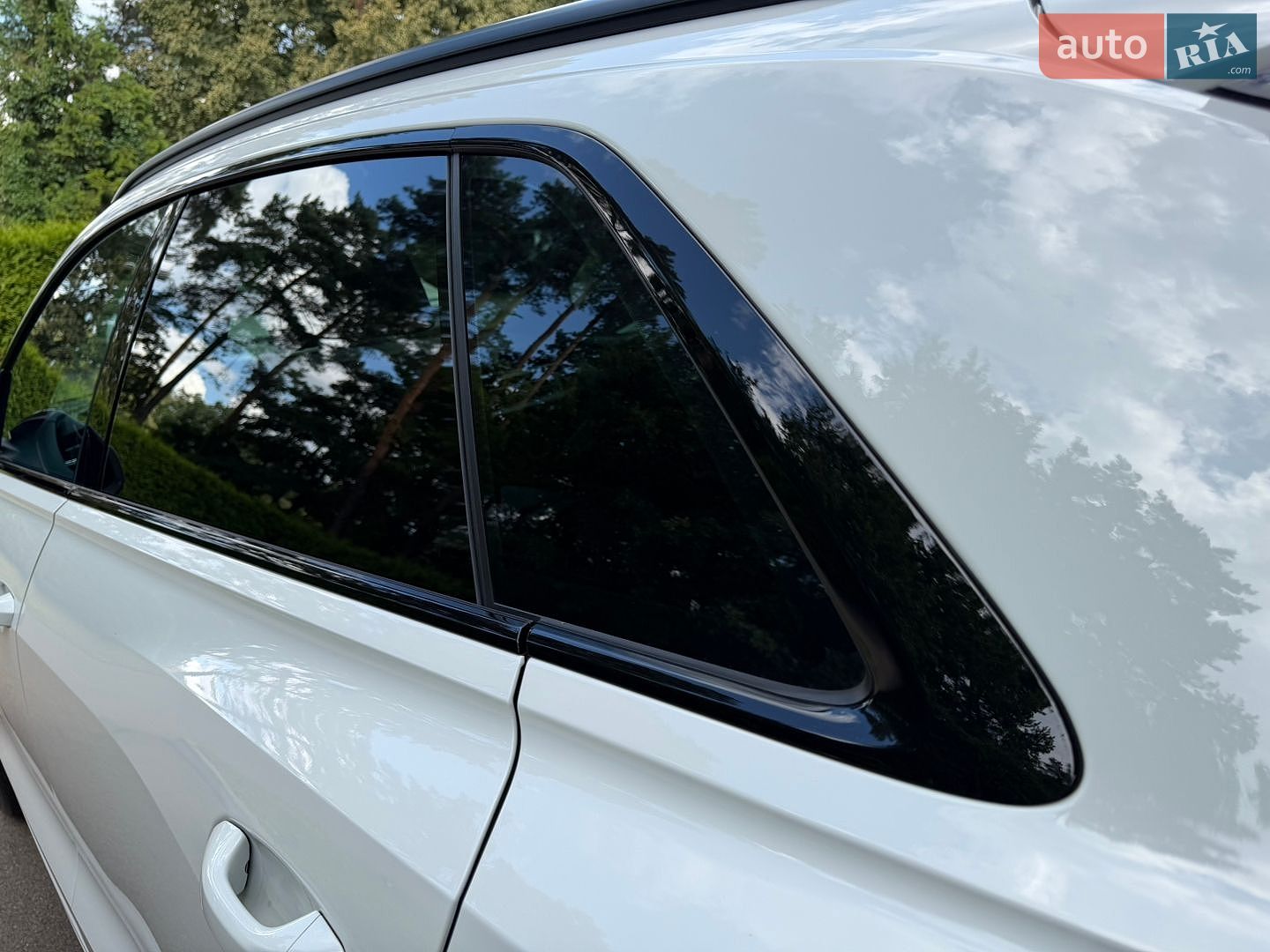 Audi Q8 2025 VIN WAUZZZF15SD035286 фото оголошення 32 з 57