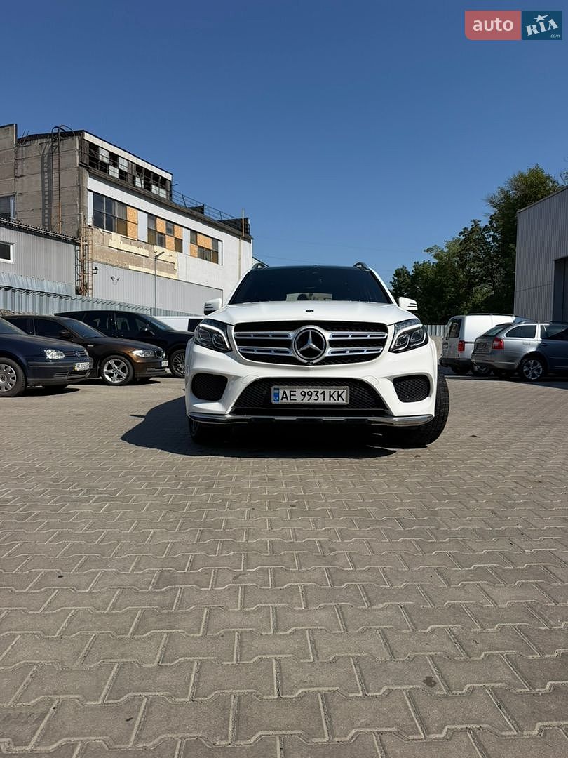 Mercedes-Benz GLS-Class 2017 VIN 4JGDF6EE3HA961149 фото оголошення 15 з 39