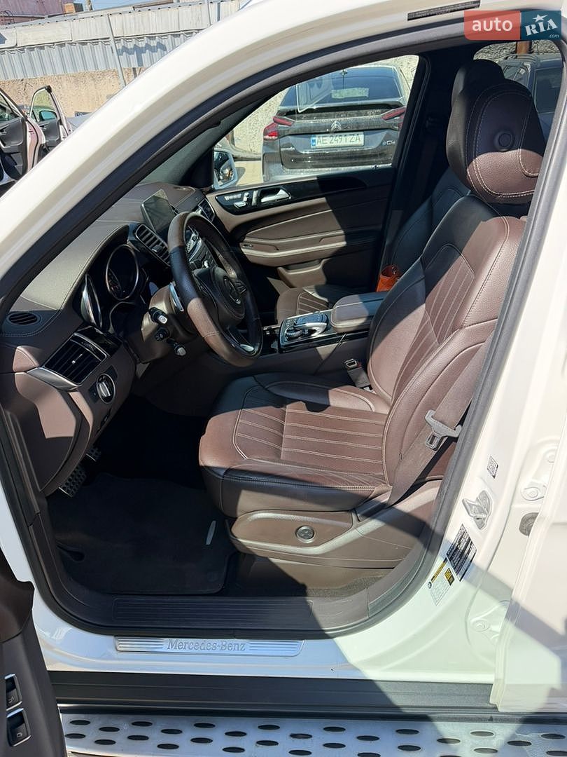 Mercedes-Benz GLS-Class 2017 VIN 4JGDF6EE3HA961149 фото оголошення 24 з 39
