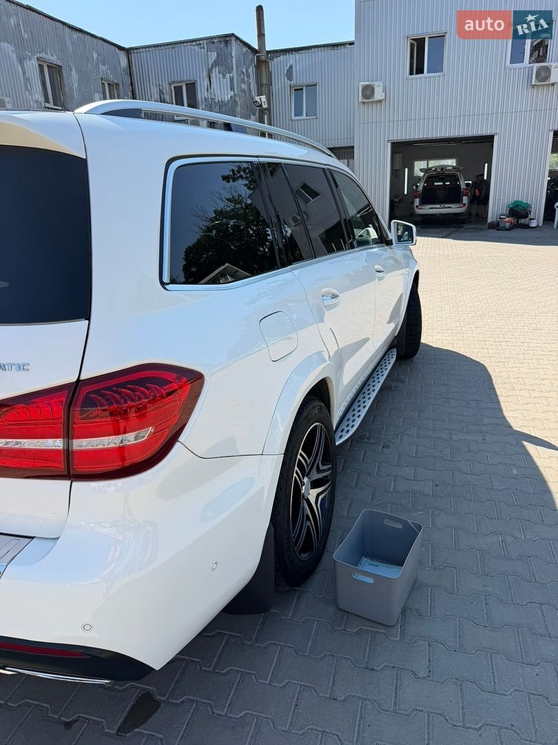 Mercedes-Benz GLS-Class 2017 VIN 4JGDF6EE3HA961149 фото оголошення 7 з 39
