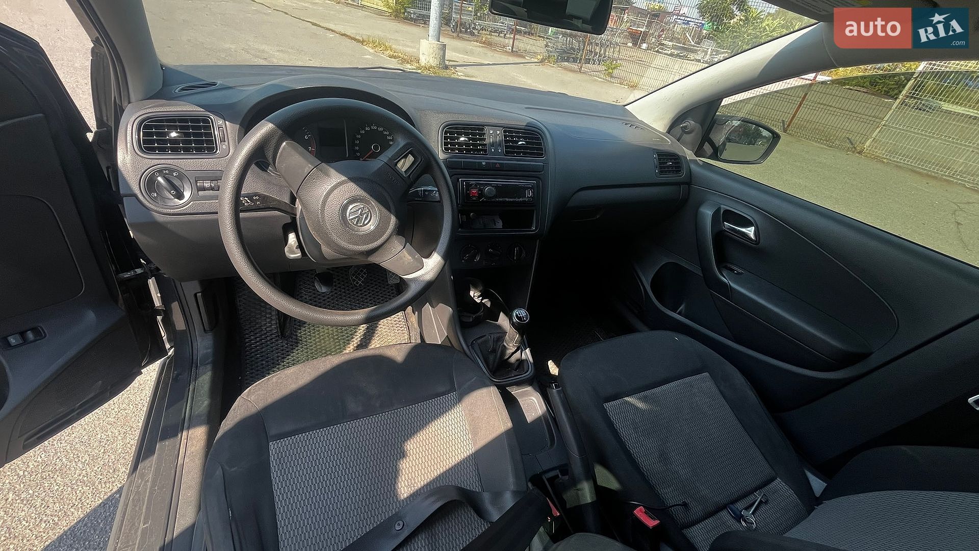 Volkswagen Polo 2011 VIN XW8ZZZ61ZCG009853 фото оголошення 10 з 10