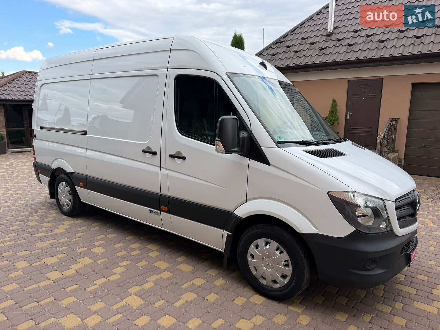 Mercedes-Benz Sprinter 2017 VIN VSY11757TFC557115 фото оголошення 2 з 28