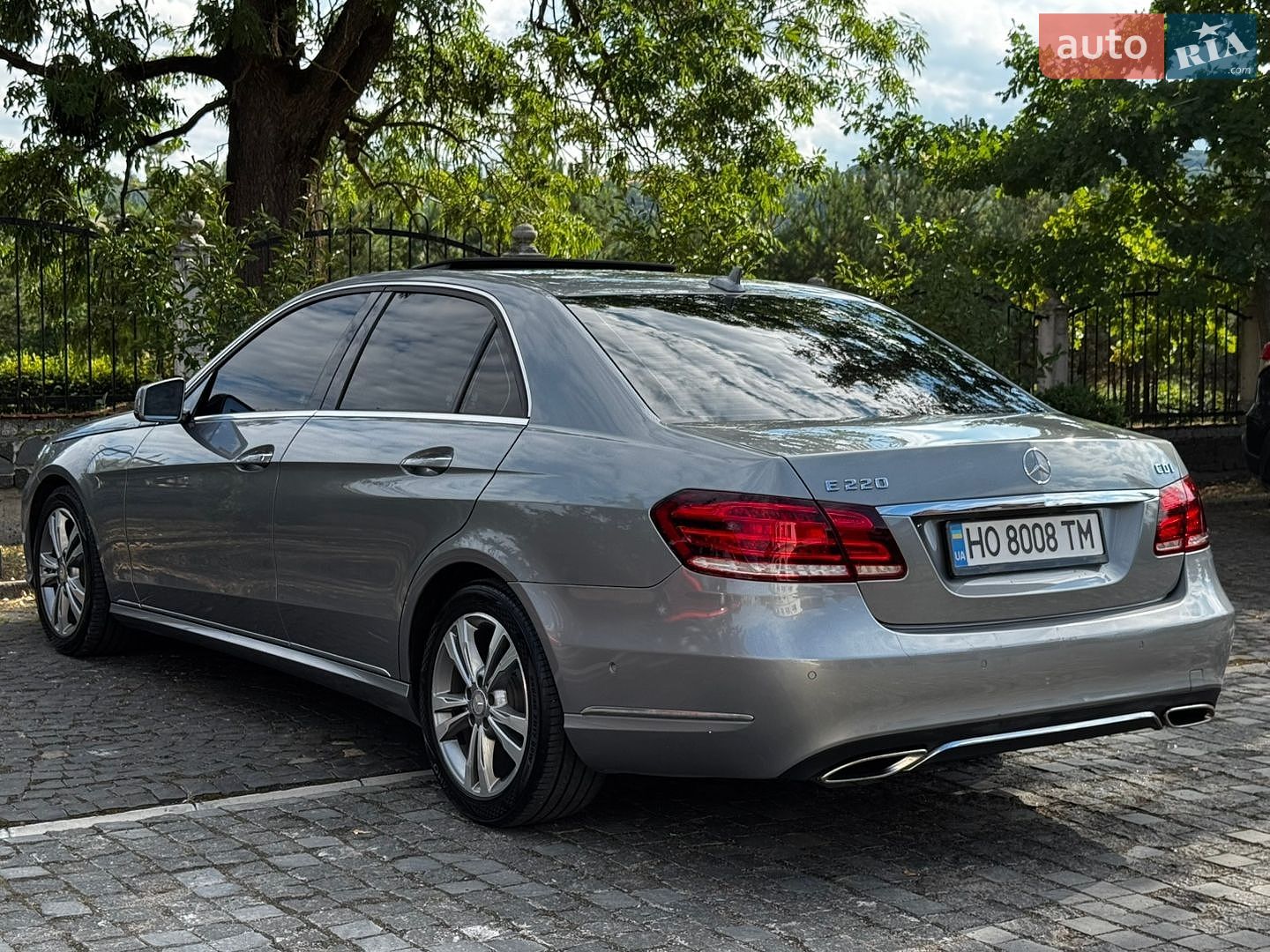 Mercedes-Benz E-Class 2013 VIN WDDHF0CB7EA940270 фото оголошення 10 з 32