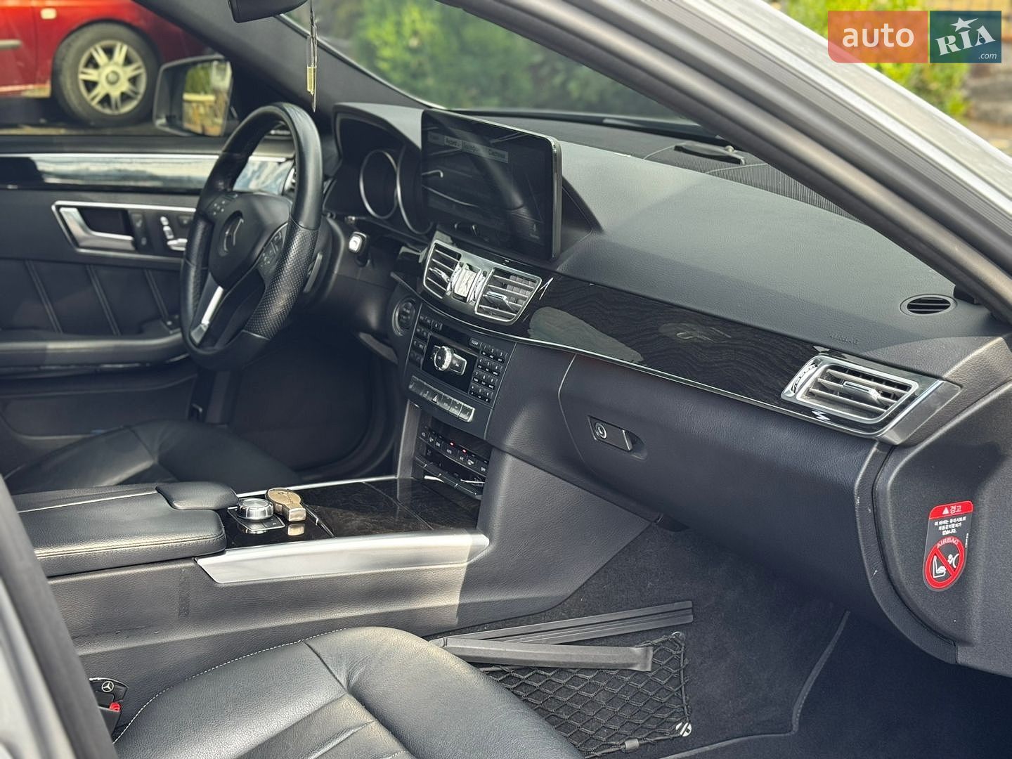 Mercedes-Benz E-Class 2013 VIN WDDHF0CB7EA940270 фото оголошення 30 з 32