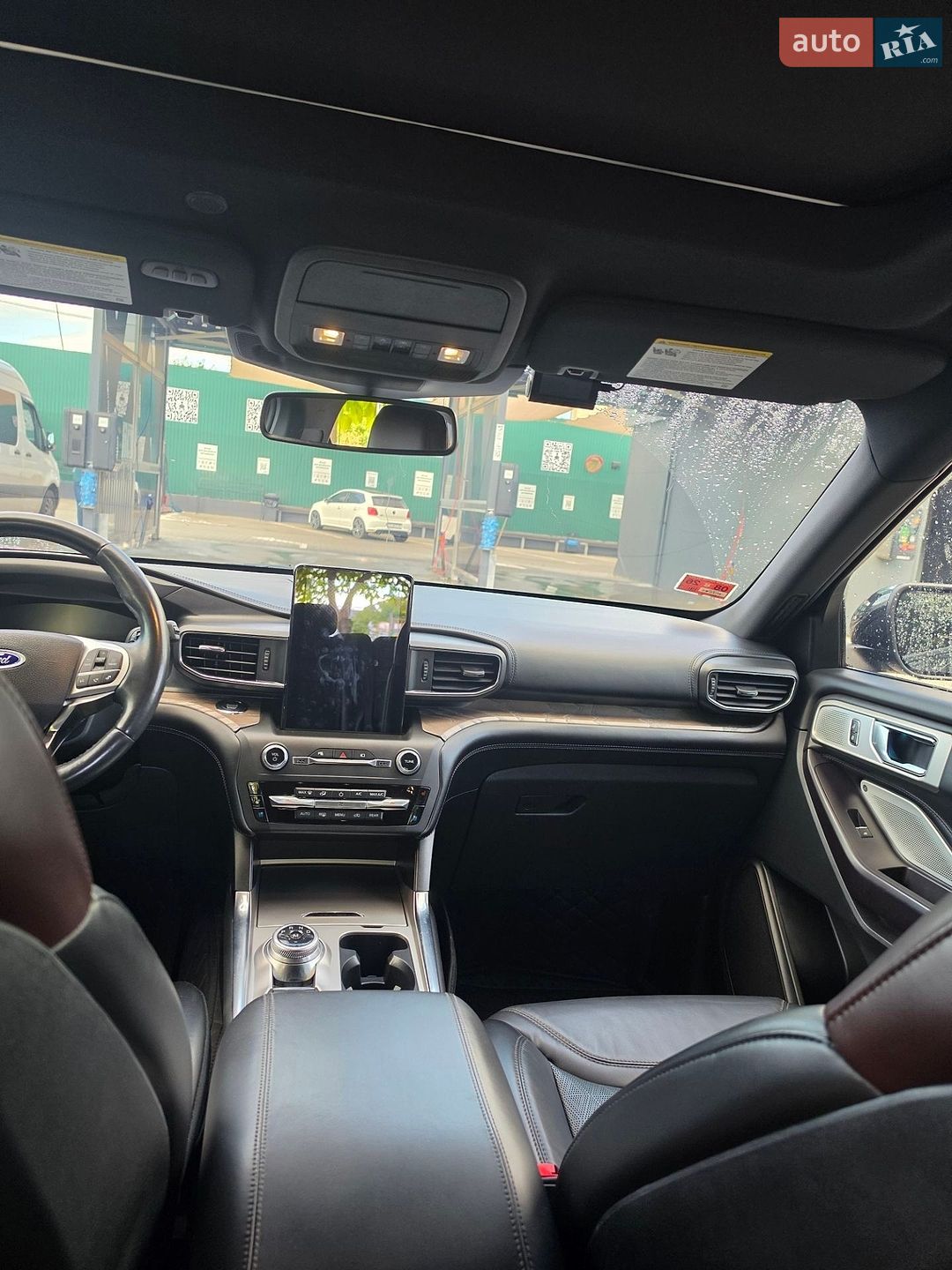 Ford Explorer 2019 VIN 1FM5K8HC8LGB29351 фото оголошення 12 з 15
