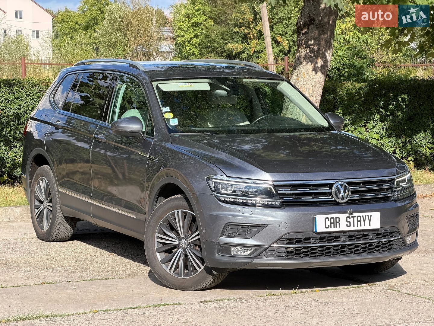 Volkswagen Tiguan 2019 VIN WVGZZZ5NZKM167162 фото оголошення 8 з 62